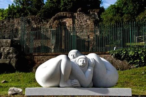 La statua “Encuentro” (foto di Tommy Malfanti) deredia_5