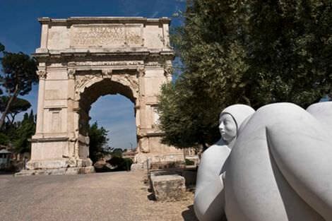 “Ricordo profondo” presso l’arco di Tito (foto di Tommy Malfanti) deredia_7