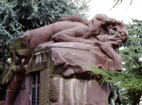 Il monumento Besanzanica di Enrico Butti