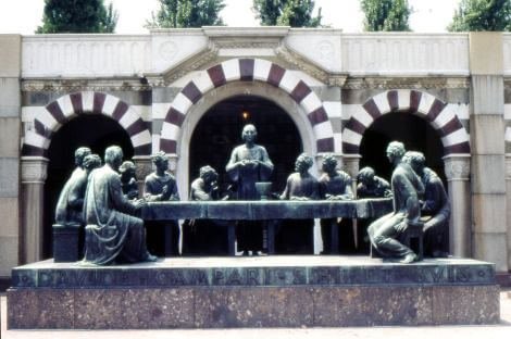 L'ultima cena di Giannino Castiglioni per la tomba Campari