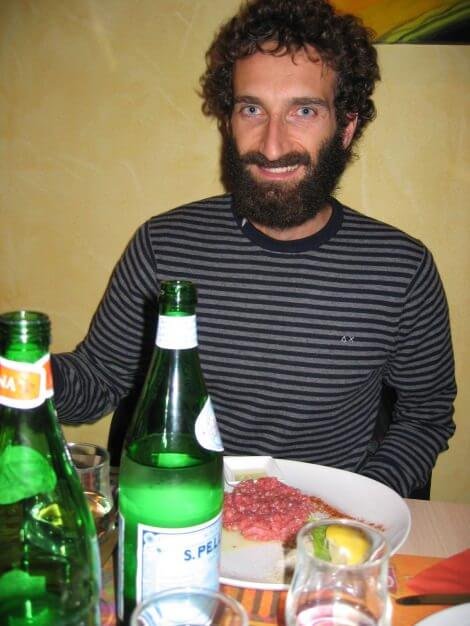 Alex Bellini alle prese con una tartare bellini_1