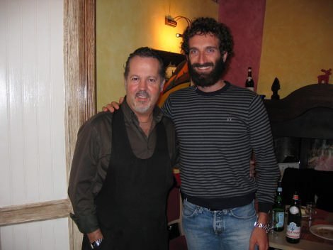 Il titolare di Perbacco con Alex Bellini bellini_3