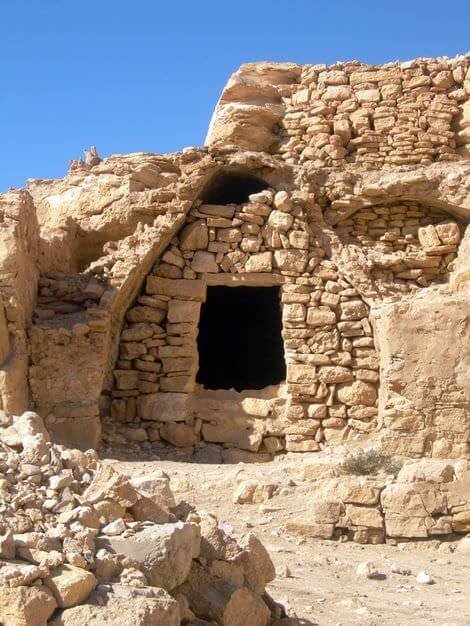 Altra casa ricavata come una grotta tunisia_6