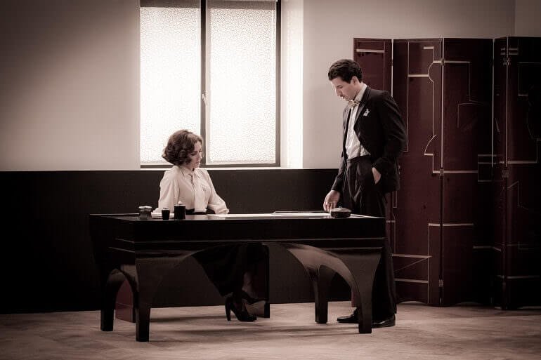 Una scena del film The price of desire