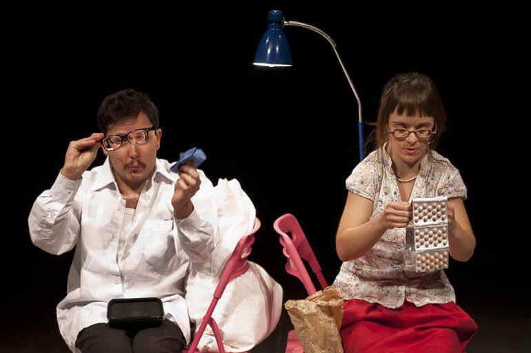 Carullo e Minasi nello spettacolo Due passi sono