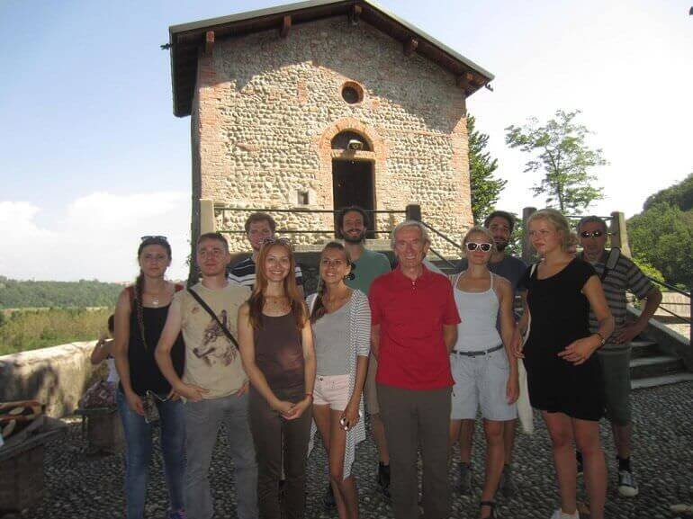 Fiorenzo Mandelli ha guidato una visita culturale internazionale al Santuario della Rocchetta