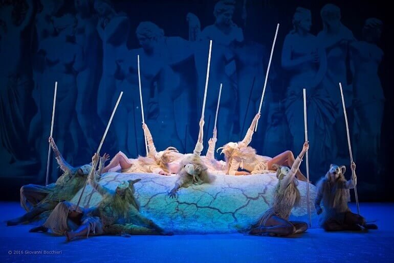 Una scena delle Baccanti di Euripide per la regia di Daniele Salvo