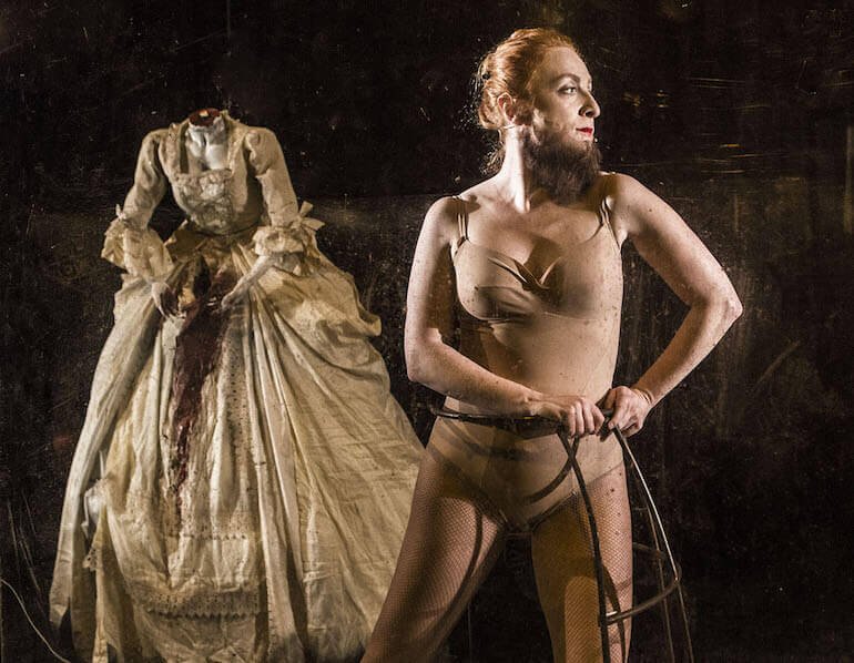 Federica Fracassi in "Erodiàs" di Testori. Foto di Lorenza Daverio