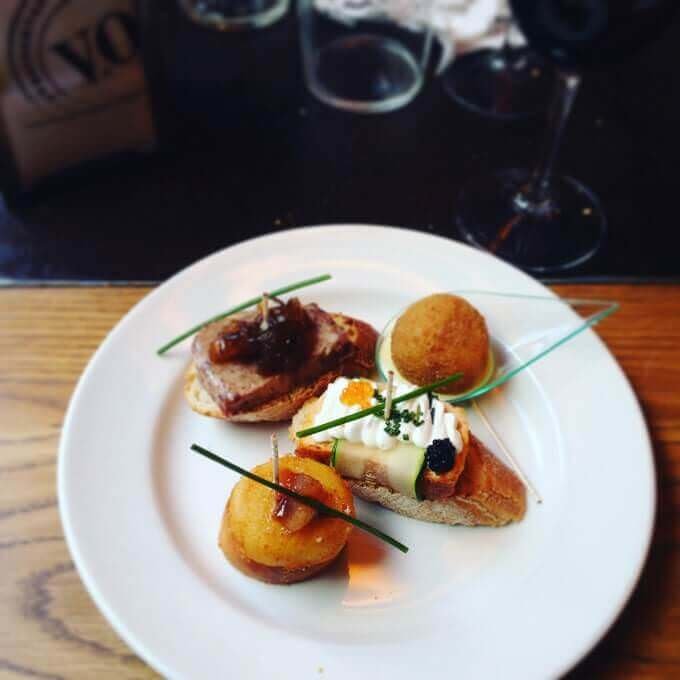 Tapas spagnole. Anzi: pinchos baschi