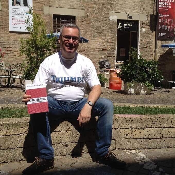 Massimiliano Di Pasquale davanti a Palazzo Mosca a Pesaro