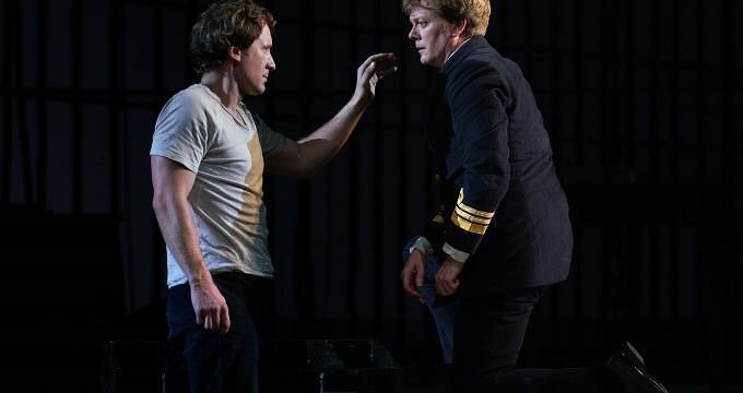 Jacques Imbrailo e Toby Spence in "Billy Budd" al Teatro Real di Madrid