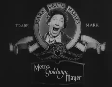 Chico Marx nel trailer del film "Una notte all'opera" dei Fratelli Marx