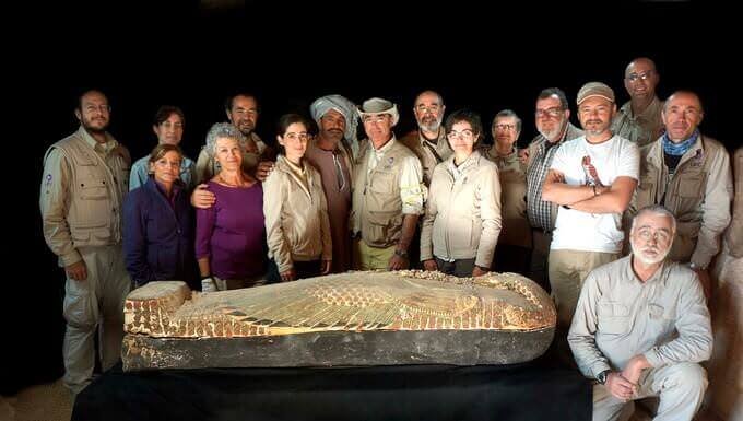 L'equipe impegnata nelle campagne di scavo del Progetto Djehuty