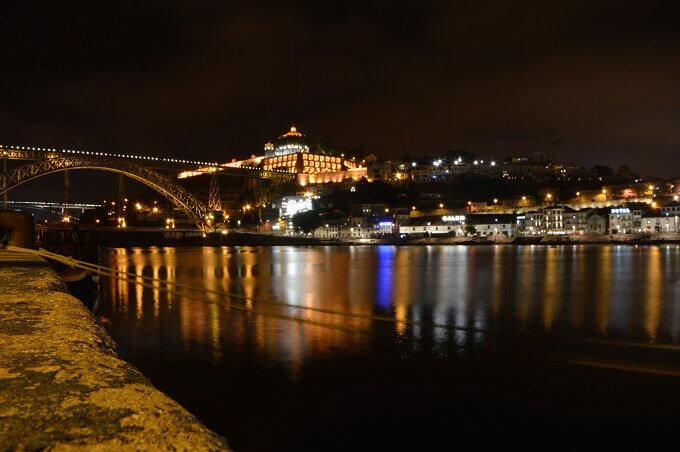 Il ponte di Porto e Vila Nova dal Cais da Ribeira