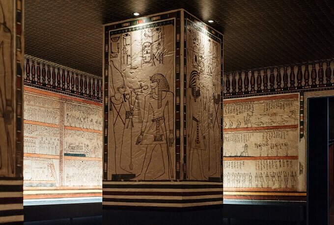 La ricostruzione della Sala 1 della tomba di Amenofi II al MUDEC di Milano