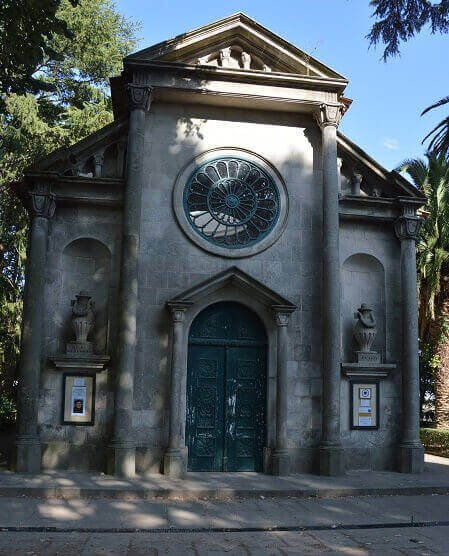 La cappella in memoria di Carlo Alberto a Porto