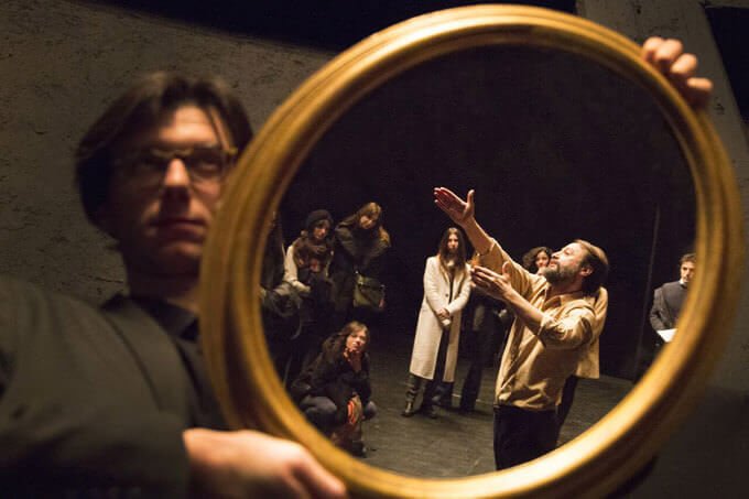 Alex Cecchetti nello spettacolo "Louvre" - foto di Valeria Palermo