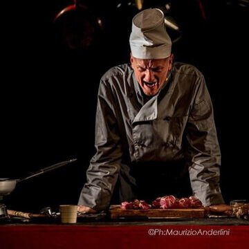 Luca Radaelli nello spettacolo "Macbeth Banquet"