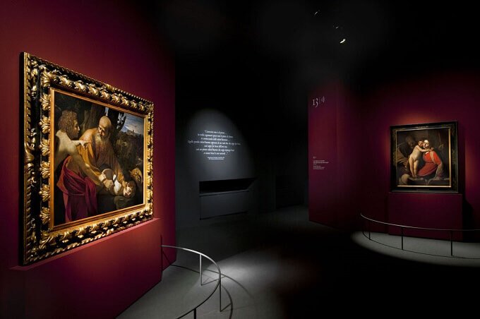 Una sala della mostra "Dentro Caravaggio" al Palazzo Reale di Milano