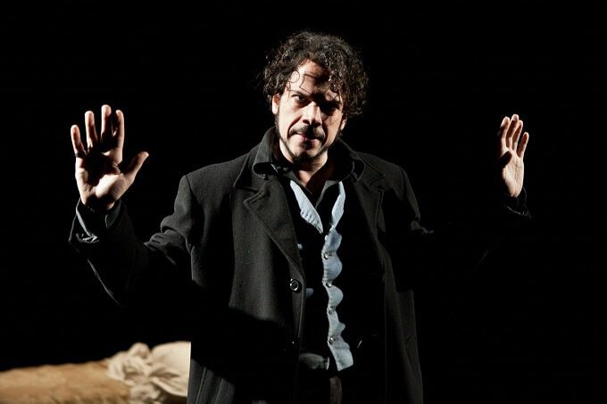 Mino Manni ne "La confessione", da "I demoni" di Dostoevskij