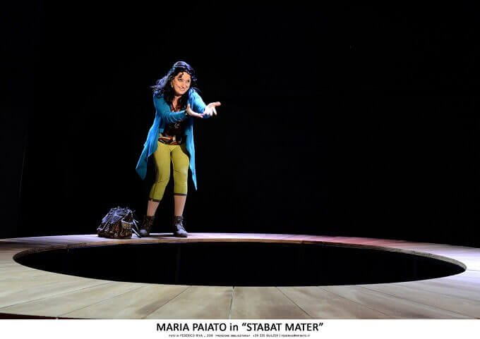 Maria Paiato in "Stabat Mater" - foto di Federico Riva