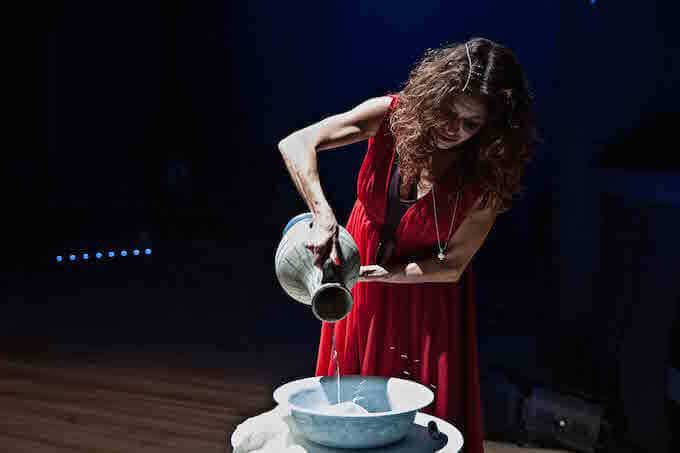 Stefania Barca in "Fedra" di Ritsos