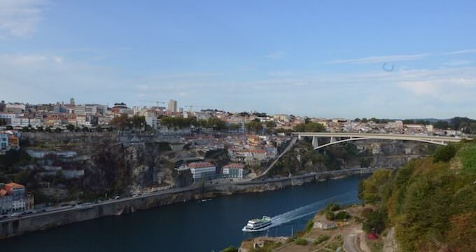 Il lungofiume Gustave Eiffel a Porto (Portogallo)