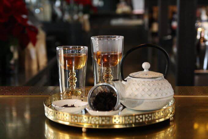 Il locale Liquors di Monza propone un originale abbinamento cocktail + tè
