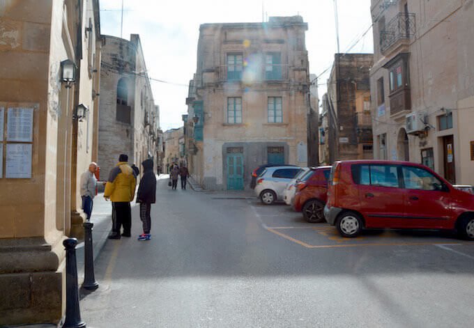 Vicino al Convento dei Francescani a Rabat, sull'isola di Malta