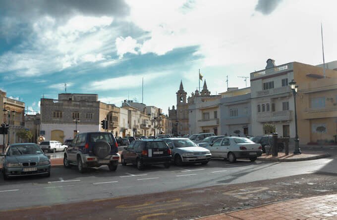 Piazza Mattia Preti a Zurrieq, sull'isola di Malta