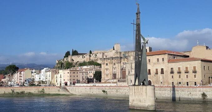 Il monumento alla Battaglia dell'Ebro a Tortosa, in Catalogna