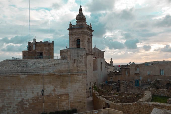 Verso la cattedrale di Victoria - Rabat sull'isola di Malta