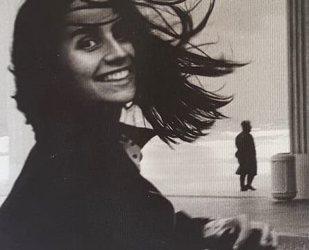 "Ognuno riconosce i suoi" di Elena Rausa - Particolare della copertina del libro