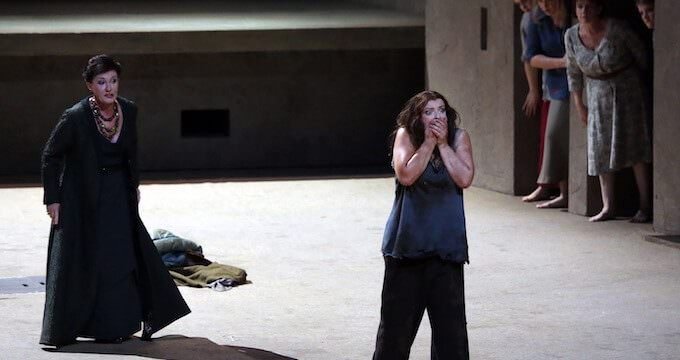 Waltraud Meier e Ricarda Merbeth in "Elektra" di Strauss alla Scala