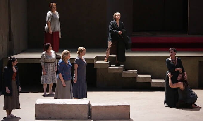 Una scena dell'Elektra di Strauss alla Scala di Milano