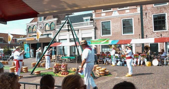 Il mercato del formaggio di Edam in Olanda