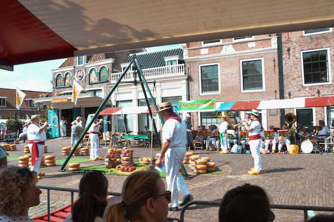 Il mercato del formaggio di Edam in Olanda