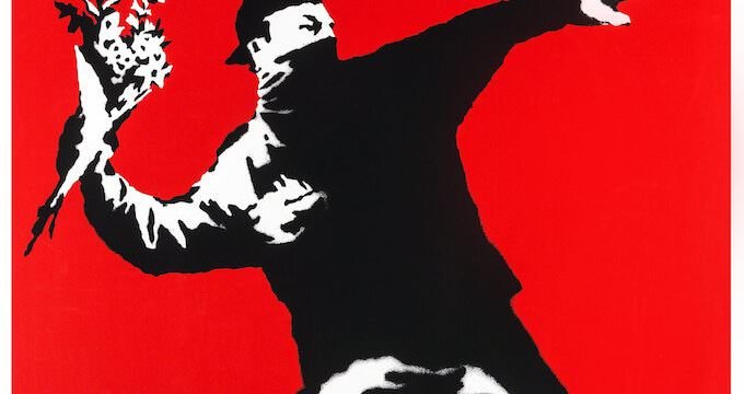 Banksy, Love Is In the Air (Flower Thrower), 2003. Credito fotografico: Butterfly Art News Collection