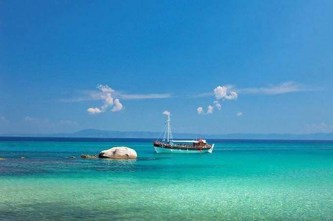Lo splendido mare della Penisola Calcidica