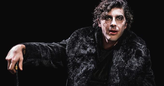 Michele Riondino è Woland ne "Il Maestro e Margherita" (foto di Guido Mencari)