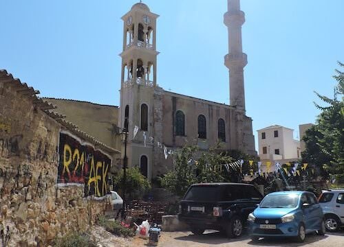 Chania: la chiesa di San Nicola con il minareto dell'antica moschea