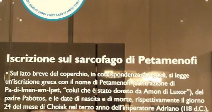 Una didascalia nel Museo Egizio di Torino