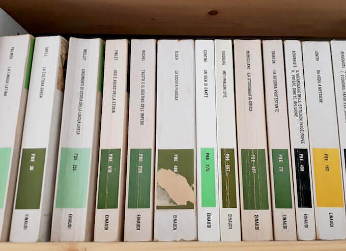 Alcuni volumi della PBE Piccola Biblioteca Einaudi