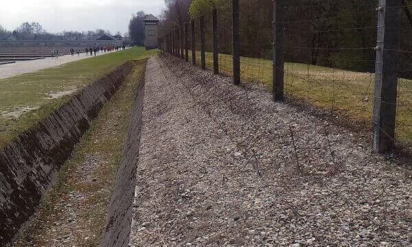 La recinzione del campo di Dachau