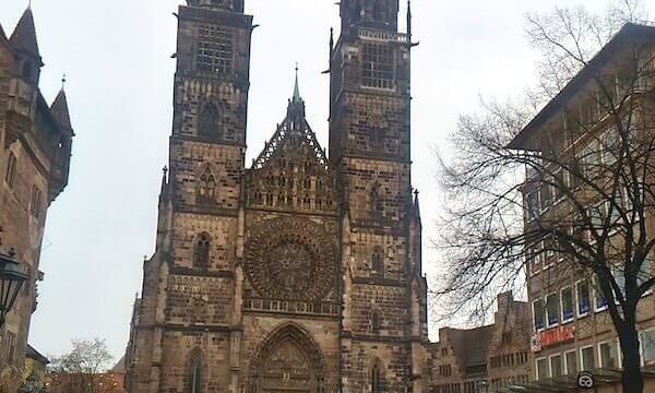 Norimberga: la chiesa gotica evangelica di San Lorenzo