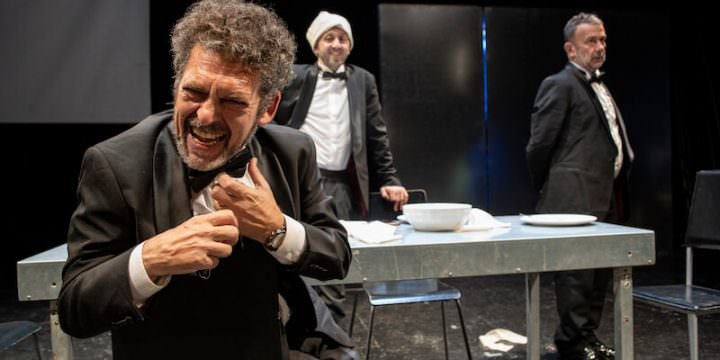 "La grande abbuffata" di Francesco Maria Asselta e Michele Sinisi (foto di Luca Del Pia)