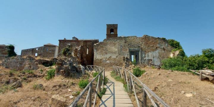 Celleno, borgo fantasma in provincia di Viterbo