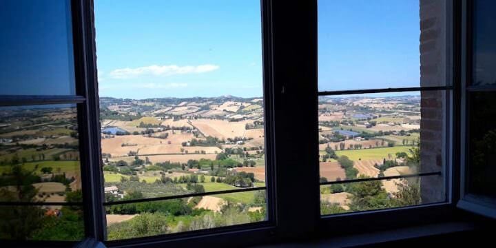 Vista dall'Osteria Moderna di Osimo