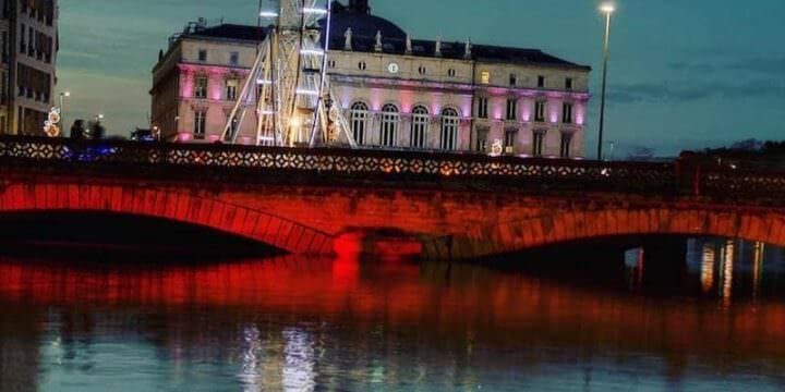 Bayonne: Mairie a Natale