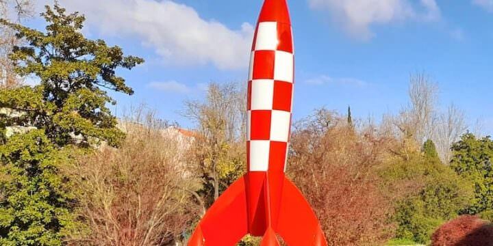Il razzo lunare di Tintin davanti al Museo Gulbenkian di Lisbona